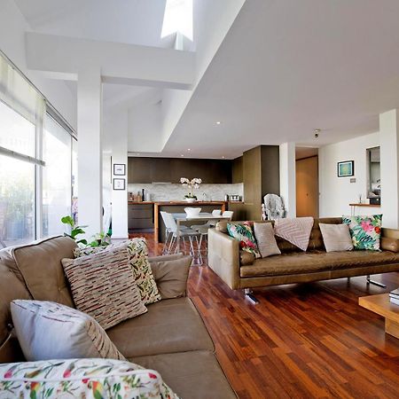 Old St Penthouse Apartment London Bagian luar foto